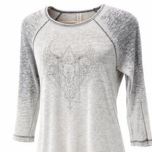 Women's  Scoop Neck Gray Wanderlust   3/4 Sleeve Tee M